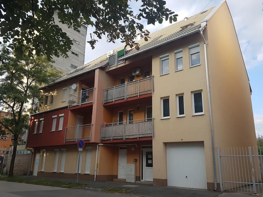 Hétvezér Penthouse Apartments Szeged Kültér fotó